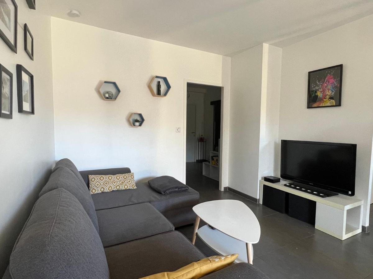 Superbe Appartement Centre Ville Nîmes Buitenkant foto